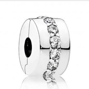 Pandora Shining Path